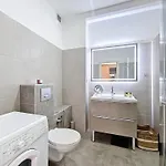Nestor&jeeves - Blue Pastel Promenade - Spacious - Close Sea شقة