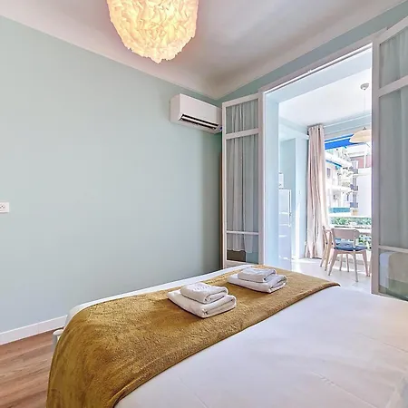 Nestor&jeeves - Blue Pastel Promenade - Spacious - Close Sea *