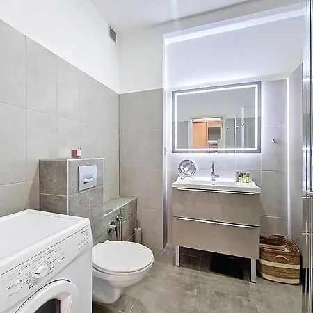 Nestor&jeeves - Blue Pastel Promenade - Spacious - Close Sea Apartament